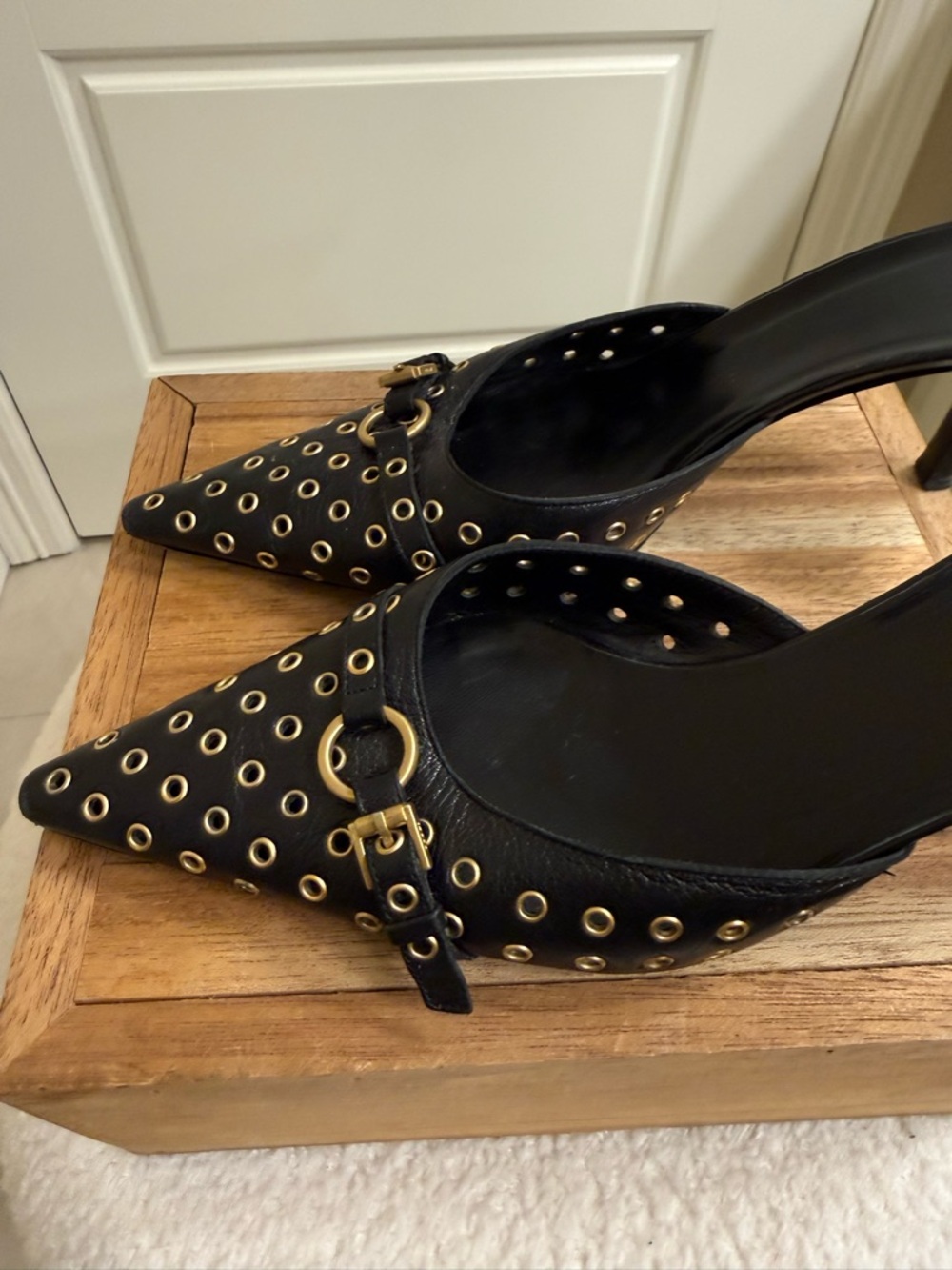 Gucci Black Leather Kitten Heel Mules with Gold Grommet Detail - Picture 10 of 16